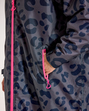 Load image into Gallery viewer, Snuggz Women Original Animal Print Changing Robe