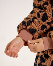 Load image into Gallery viewer, Snuggz Women Lite - Leopard Print Hooded Blanket