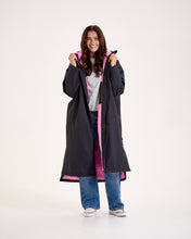 Load image into Gallery viewer, Snuggz Lite Black Changing Robe with Blue or Pink Borg