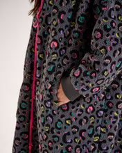 Load image into Gallery viewer, Snuggz Women Original Reversible Leopard Print Changing Robe