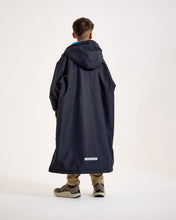 Load image into Gallery viewer, Snuggz Lite Black Changing Robe with Blue or Pink Borg