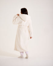 Load image into Gallery viewer, Snuggz Cream Zigzag Borg Sherpa Dressing Gown