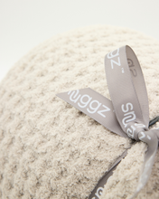 Load image into Gallery viewer, Snuggz Neutral Soft Feather Yarn Textured Blanket