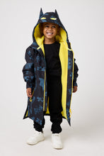Load image into Gallery viewer, Snuggz Original Boys Batman Changing Robe
