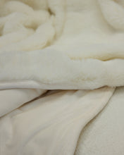 Load image into Gallery viewer, Snuggz Ivory Faux Fur Blanket