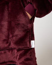 Load image into Gallery viewer, Snuggz Women Burgundy Original Hooded Blanket
