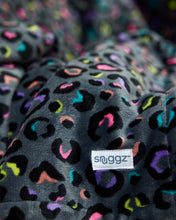 Load image into Gallery viewer, Snuggz Leopard Fleece Throw Blanket