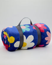 Load image into Gallery viewer, Snuggz Blue Flower Power Cosy Throw Blanket