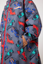 Load image into Gallery viewer, Snuggz Lite Boys Hot Wheels Changing Robe