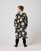 Load image into Gallery viewer, Snuggz Lite Kids Mandalorian Star Wars Hooded Blanket