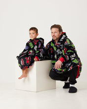 Load image into Gallery viewer, Snuggz Original Kids Marvel Hooded Blanket