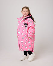 Load image into Gallery viewer, Snuggz Original Kids Minnie Mouse Changing Robe