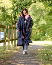 Load image into Gallery viewer, Snuggz Women Original Animal Print Changing Robe
