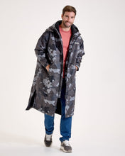 Load image into Gallery viewer, Snuggz Men Grey Camo Changing Robe
