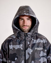 Load image into Gallery viewer, Snuggz Men Grey Camo Changing Robe

