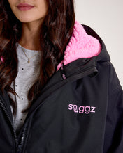 Load image into Gallery viewer, Snuggz Women Lite Black Changing Robe with Pink Borg
