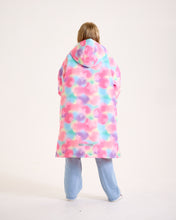 Load image into Gallery viewer, Snuggz Kids Lite Rainbow Star Print Changing Robe
