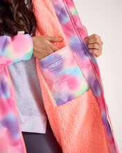 Load image into Gallery viewer, Snuggz Women Lite Rainbow Star Print Changing Robe
