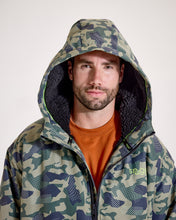 Load image into Gallery viewer, Snuggz Men Lite Green Camo Changing Robe
