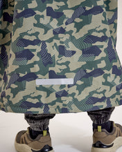 Load image into Gallery viewer, Snuggz Kids Lite Green Camo Changing Robe
