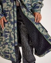 Load image into Gallery viewer, Snuggz Kids Lite Green Camo Changing Robe
