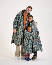 Load image into Gallery viewer, Snuggz Kids Lite Green Camo Changing Robe
