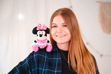 Load image into Gallery viewer, Minnie Mouse Shoulder Squad Disney Official Snuggz Licenced Plush Toy - Small size
