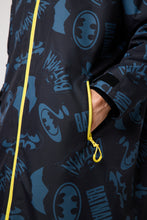 Load image into Gallery viewer, Snuggz Original Mens Batman Changing Robe
