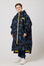 Load image into Gallery viewer, Snuggz Original Mens Batman Changing Robe
