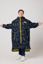 Load image into Gallery viewer, Snuggz Original Mens Batman Changing Robe
