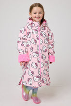 Load image into Gallery viewer, Snuggz Lite Girls Hello Kitty Changing Robe
