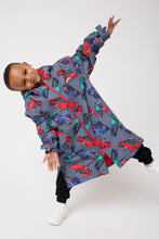 Load image into Gallery viewer, Snuggz Lite Boys Hot Wheels Changing Robe
