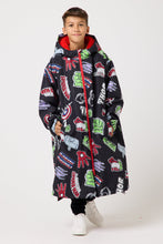Load image into Gallery viewer, Snuggz Lite Boys Marvel Changing Robe
