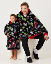 Load image into Gallery viewer, Marvel Snuggz Original Adult Hooded Blanket
