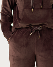 Load image into Gallery viewer, Snuggz Women Mulberry Velour Loungewear Set
